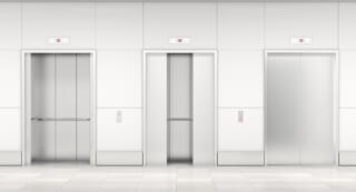 【心理テスト】エレベーターを待っている時何をする？　隠れた性格がわかる！
